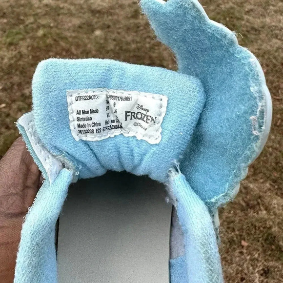 Disney Frozen Toddler Girl Athletic Light Up Sneakers Size 9 - Picture 7 of 10